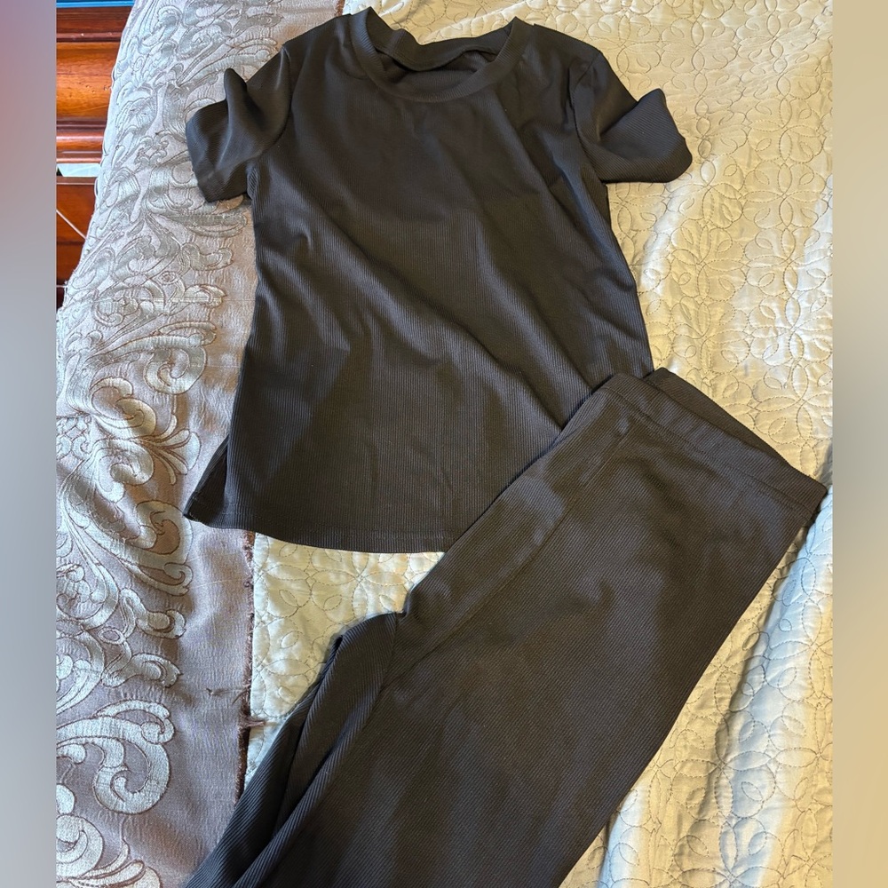 NEW two piece black lounge set